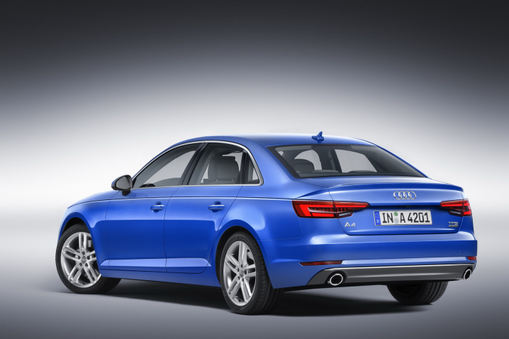 Audi-A4-3
