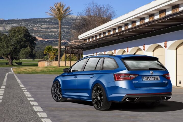 skoda-superb-combi-02-vRS-Studie